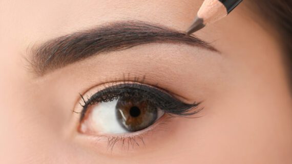 Ingin Sulam Alis Natural? Lihat Cara Memilih Warna Alis yang Tepat Berikut